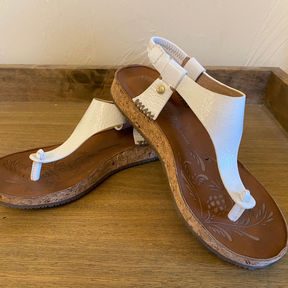 Tommy Bahama cute white leather thongs.